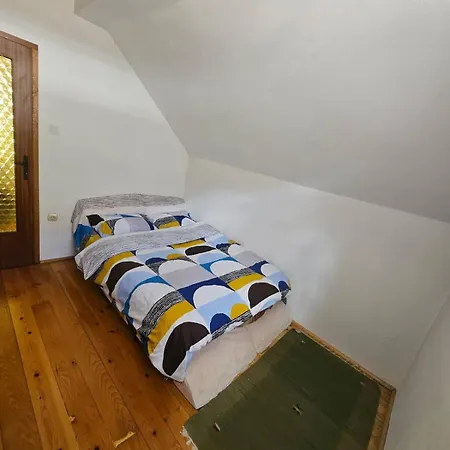 Give Peace A Chance - 10 Km From Sarajevo Center